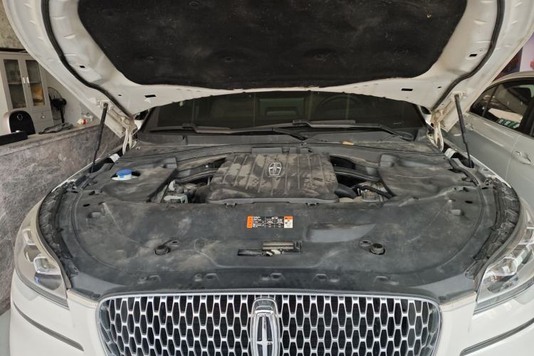 Used Lincoln Aviator 2020 3.0T V6 All-Wheel Drive Executive Version Engine Bay
