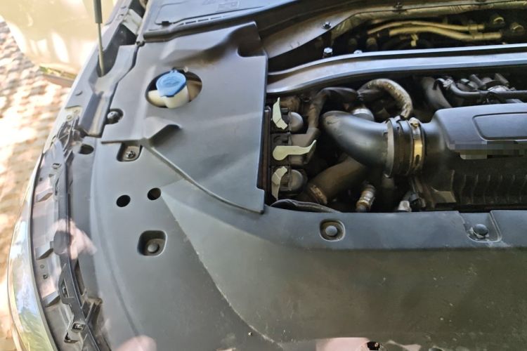Used Lincoln Aviator 2020 3.0T V6 All-Wheel-Drive Luxury Edition Engine Bay Right