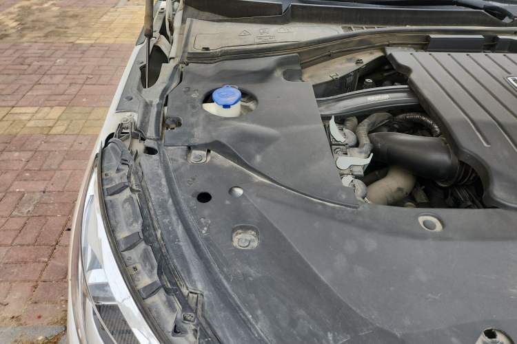 Used Lincoln Aviator 2020 3.0T V6 All-Wheel Drive Executive Version Engine Bay Right