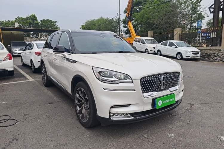 Used Lincoln Aviator 2020 3.0T V6 All-Wheel Drive Executive Version Exterior 1