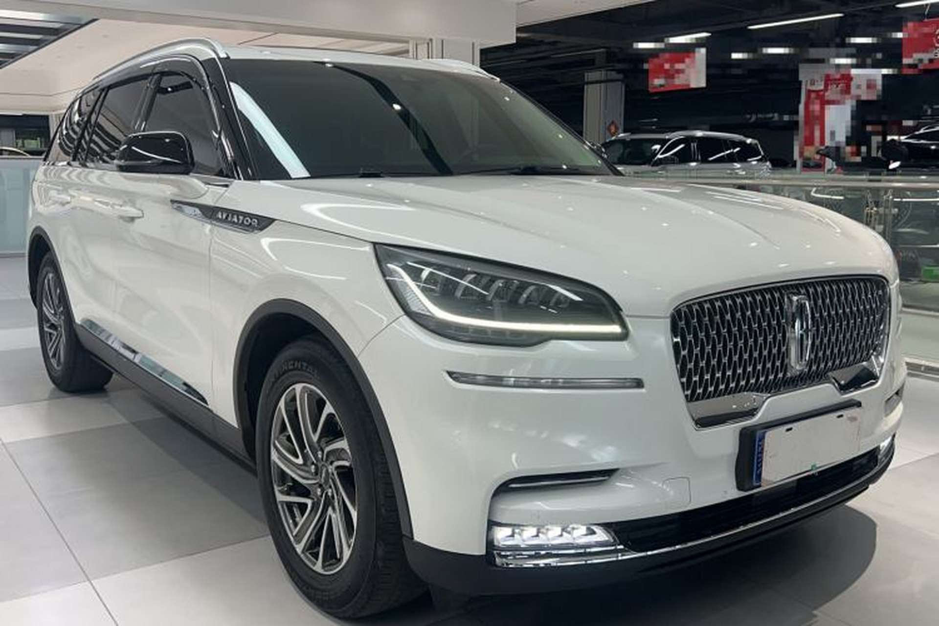 Used Lincoln Aviator 2020 3.0T V6 All-Wheel-Drive Premium Edition Exterior 3