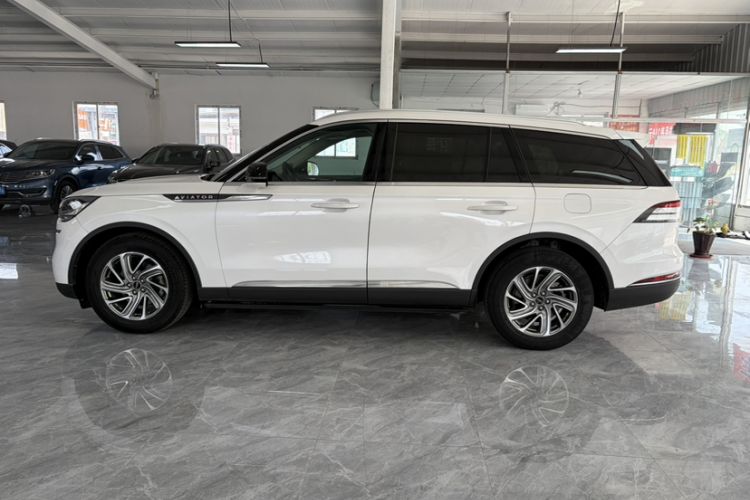 Used Lincoln Aviator 2020 3.0T V6 Four-Wheel Drive Premium Edition Exterior 4