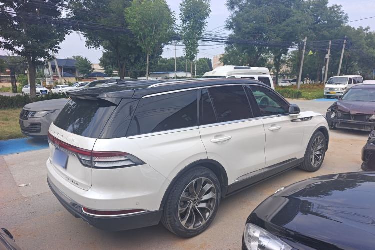 Used Lincoln Aviator 2020 3.0T V6 All-Wheel Drive Executive Version Exterior 5