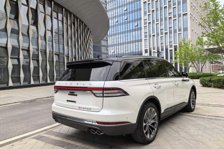 Used Lincoln Aviator 2020 3.0T V6 All-Wheel Drive Executive Version Exterior 7