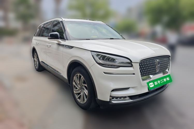 Used Lincoln Aviator 2020 3.0T V6 Four-Wheel Drive Premium Edition Front Right 45 Deg