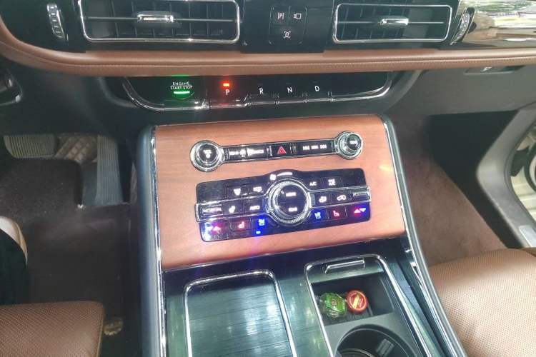Used Lincoln Aviator 2020 3.0T V6 Four-Wheel Drive Zunya Edition Gear Lever