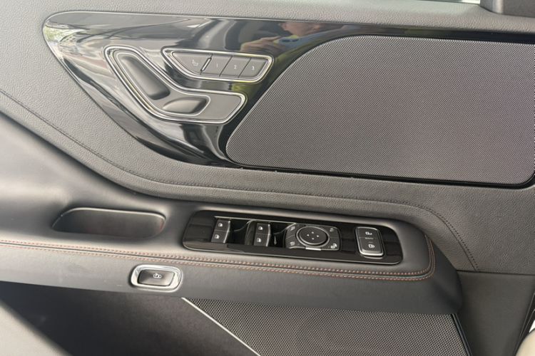 Used Lincoln Aviator 2020 3.0T V6 Four-Wheel Drive Premium Edition Interior 2