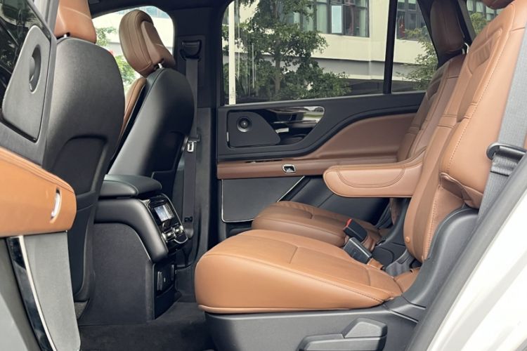 Used Lincoln Aviator 2020 3.0T V6 Four-Wheel Drive Zunya Edition Interior 4