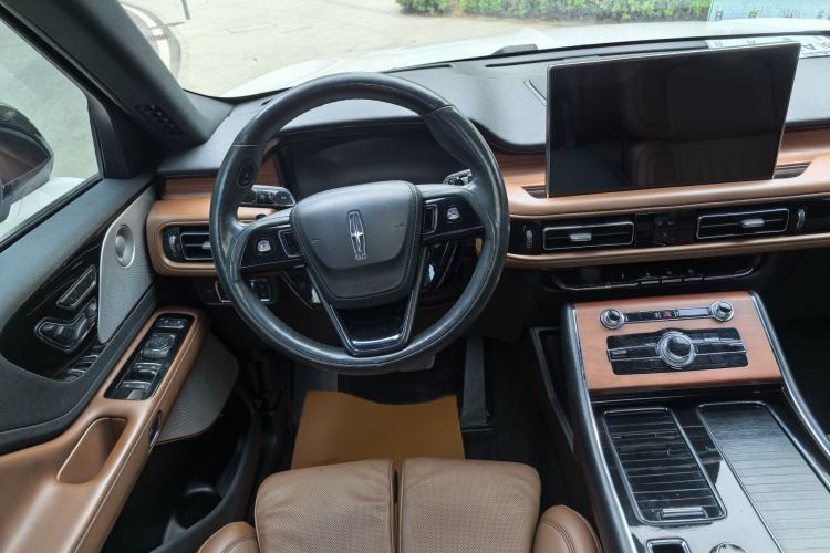 Used Lincoln Aviator 2020 3.0T V6 All-Wheel Drive Executive Version Interior 6