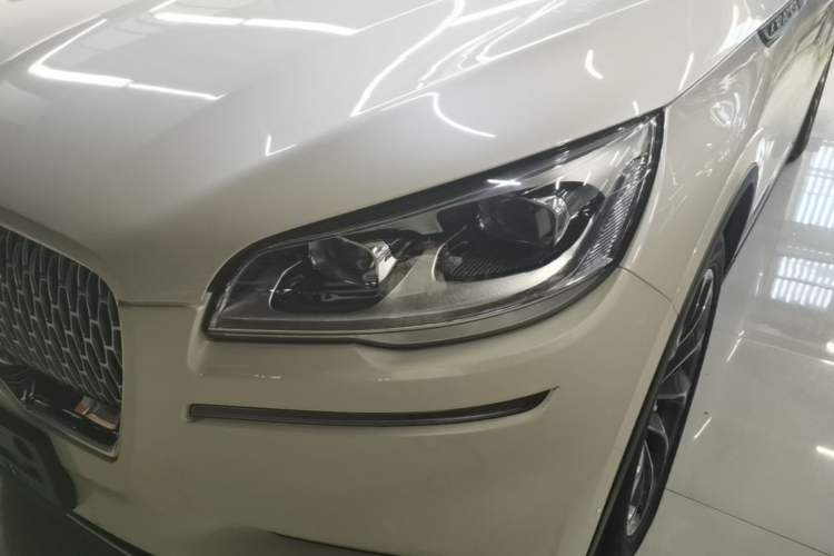 Used Lincoln Aviator 2020 3.0T V6 All-Wheel Drive Executive Version Left Front Headlight