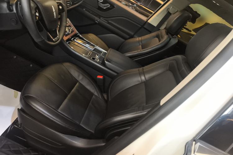 Used Lincoln Aviator 2020 3.0T V6 Four-Wheel Drive Premium Edition Left Front Seat
