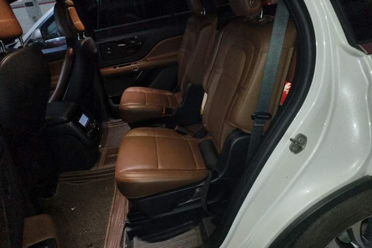 Used Lincoln Aviator 2020 3.0T V6 Four-Wheel Drive Zunya Edition Left Rear Seat