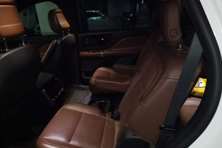 Used Lincoln Aviator 2020 3.0T V6 Four-Wheel Drive Zunya Edition Left Rear Seat