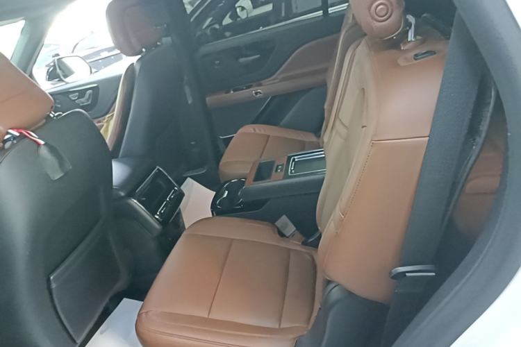 Used Lincoln Aviator 2020 3.0T V6 Four-Wheel Drive Zunya Edition Left Rear Seat