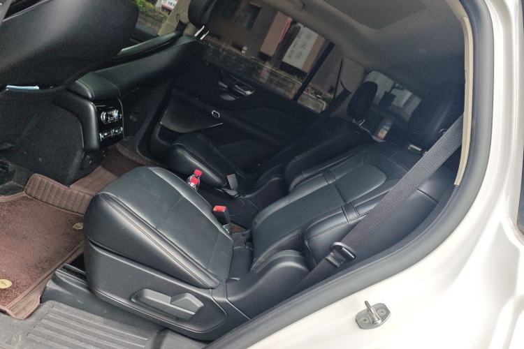 Used Lincoln Aviator 2020 3.0T V6 Four-Wheel Drive Premium Edition Left Rear Seat