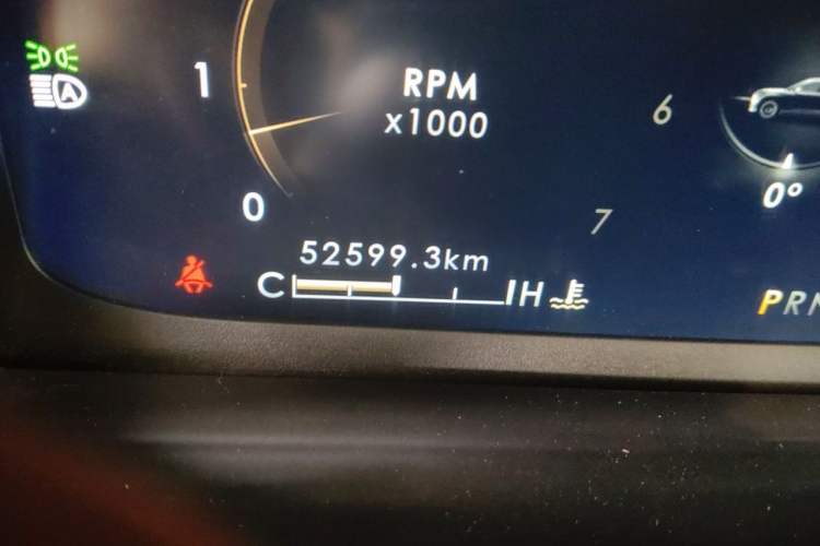 Used Lincoln Aviator 2020 3.0T V6 Four-Wheel Drive Premium Edition Odometer Close Up