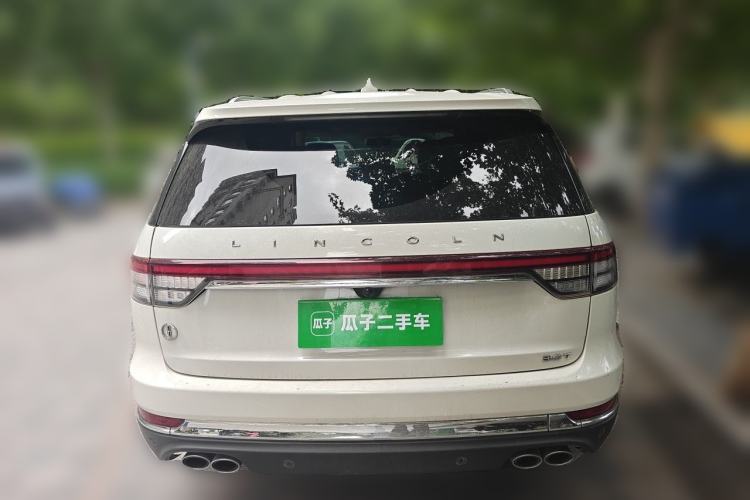 Used Lincoln Aviator 2020 3.0T V6 All-Wheel-Drive Premium Edition Rear