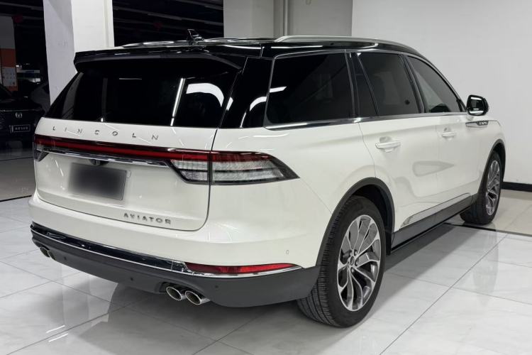 Used Lincoln Aviator 2020 3.0T V6 All-Wheel Drive Executive Version Rear Right 45 Deg