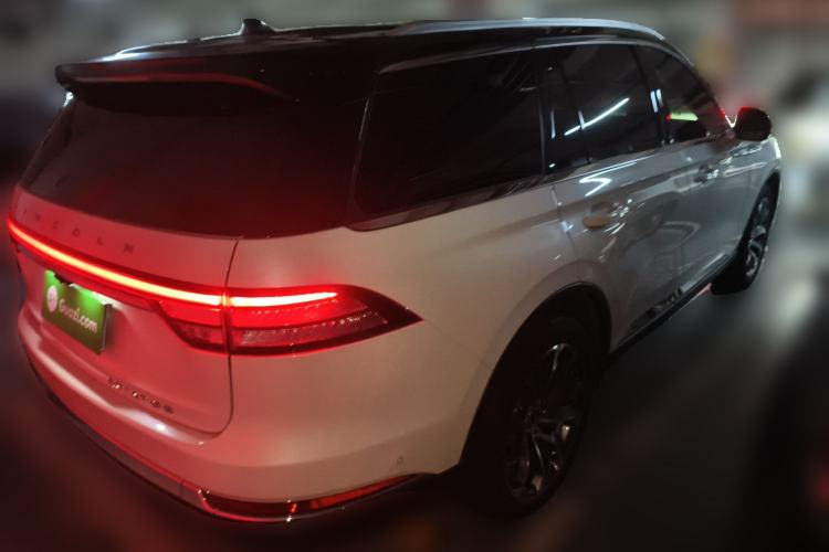 Used Lincoln Aviator 2020 3.0T V6 All-Wheel Drive Executive Version Rear Right 45 Deg