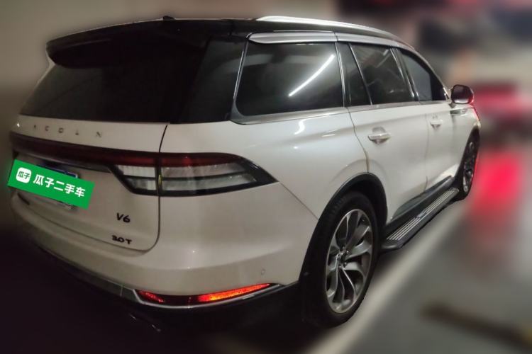 Used Lincoln Aviator 2020 3.0T V6 All-Wheel Drive Executive Version Rear Right 45 Deg