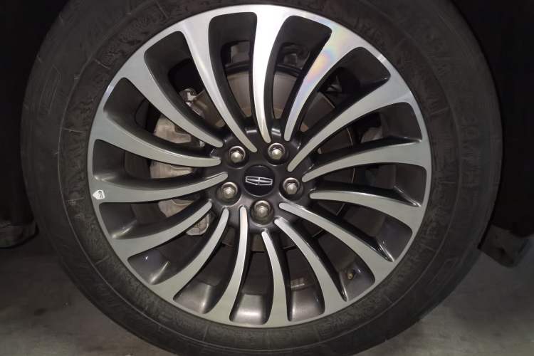 Used Lincoln Aviator 2020 3.0T V6 Four-Wheel Drive Zunya Edition Right Front Wheel Hub