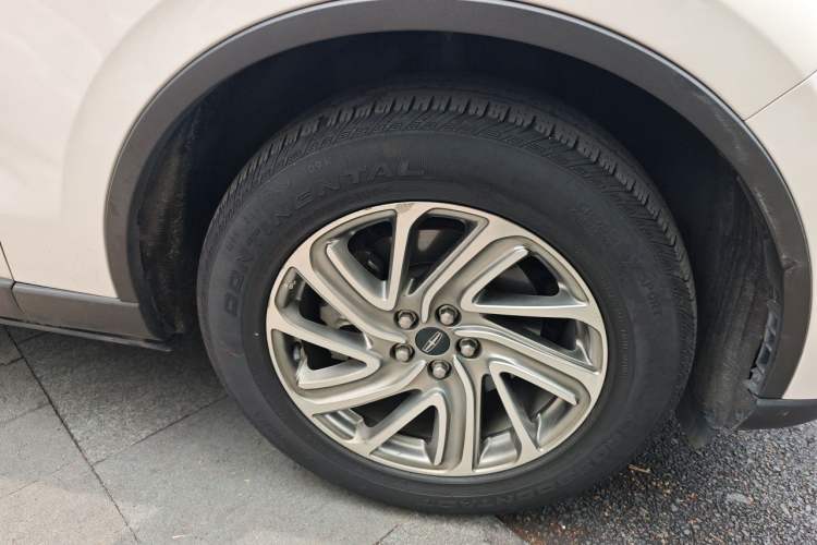 Used Lincoln Aviator 2020 3.0T V6 Four-Wheel Drive Premium Edition Right Front Wheel Hub