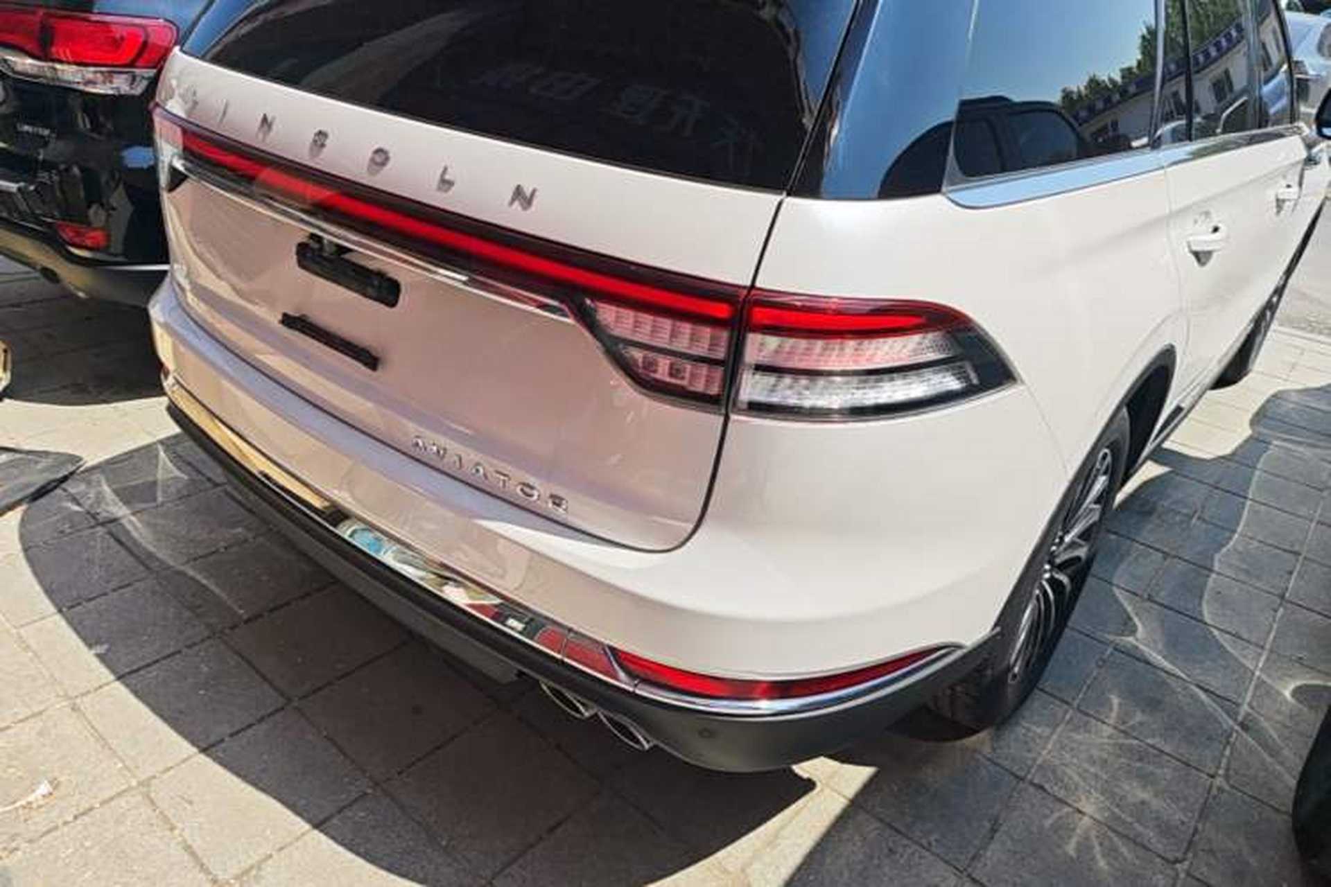 Used Lincoln Aviator 2020 3.0T V6 Four-Wheel Drive Zunya Edition Right Rear Taillight