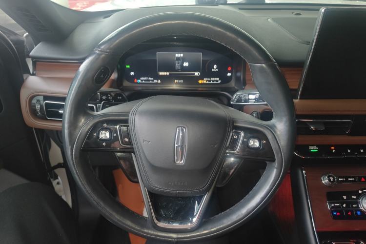 Used Lincoln Aviator 2020 3.0T V6 All-Wheel Drive Executive Version Steering Wheel