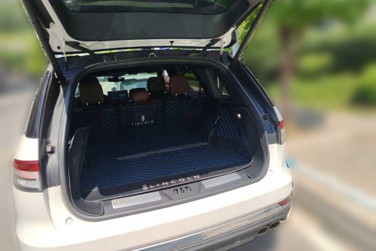 Used Lincoln Aviator 2020 3.0T V6 Four-Wheel Drive Zunya Edition Trunk