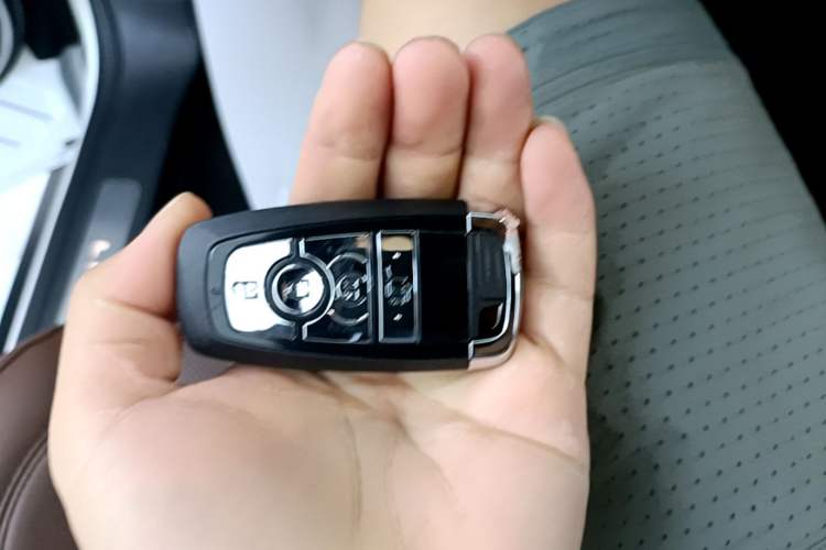 Used Lincoln Aviator 2020 3.0T V6 Four-Wheel Drive Zunya Edition Vehicle Key