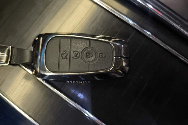 Used Lincoln Aviator 2020 3.0T V6 Four-Wheel Drive Premium Edition Vehicle Key
