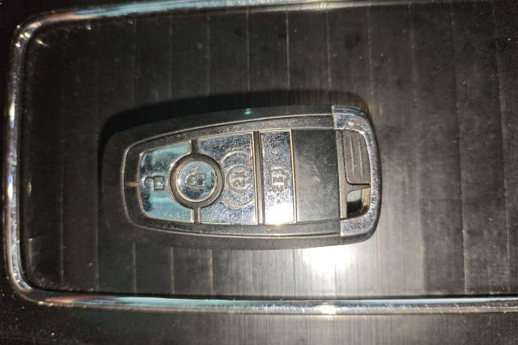 Used Lincoln Aviator 2020 3.0T V6 All-Wheel Drive Executive Version Vehicle Key