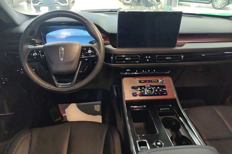Used Lincoln Aviator 2021 3.0T V6 Four-Wheel Drive Luxury Edition Center Console