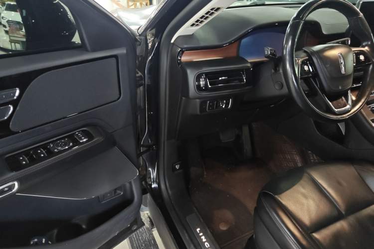 Used Lincoln Aviator 2021 3.0T V6 Four-Wheel Drive Luxury Edition Driver Seat