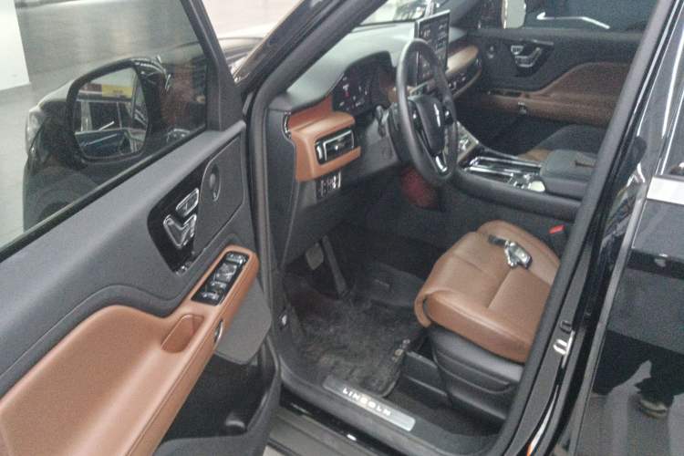 Used Lincoln Aviator 2021 3.0T V6 Four-Wheel Drive Zunya Edition Driver Seat
