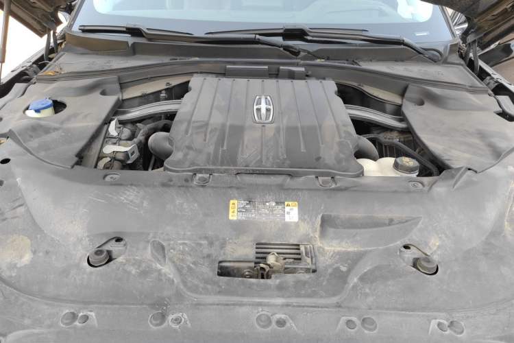 Used Lincoln Aviator 2021 3.0T V6 All-Wheel-Drive MONO Limited Edition Engine Bay