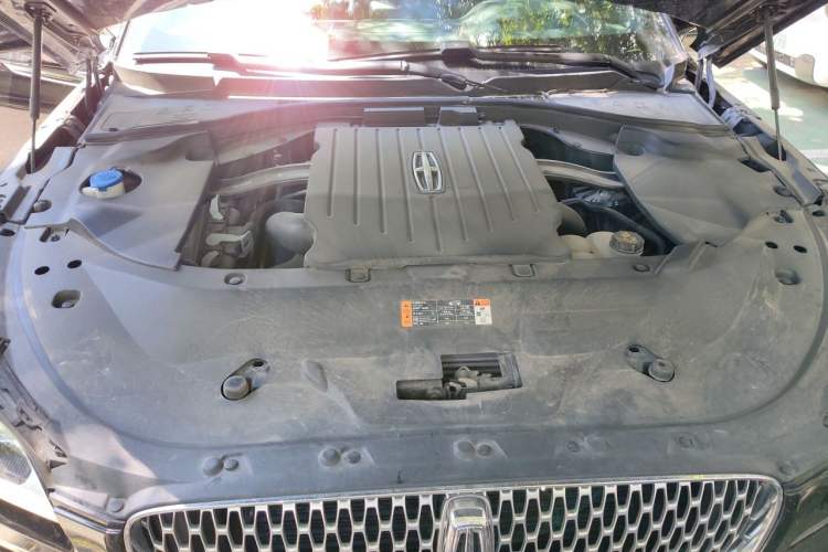 Used Lincoln Aviator 2021 3.0T V6 All-Wheel-Drive Executive Edition Engine Bay