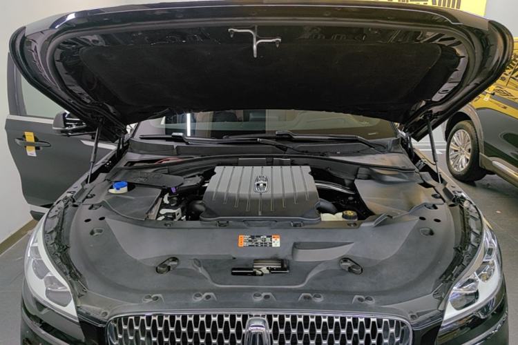 Used Lincoln Aviator 2021 3.0T V6 All-Wheel-Drive Executive Edition Engine Bay