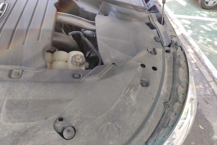 Used Lincoln Aviator 2021 3.0T V6 All-Wheel-Drive Executive Edition Engine Bay Left
