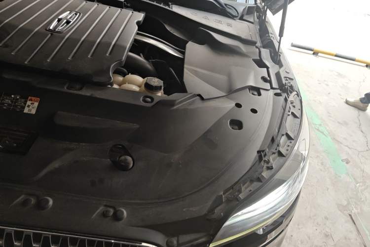 Used Lincoln Aviator 2021 3.0T V6 Four-Wheel Drive Luxury Edition Engine Bay Left