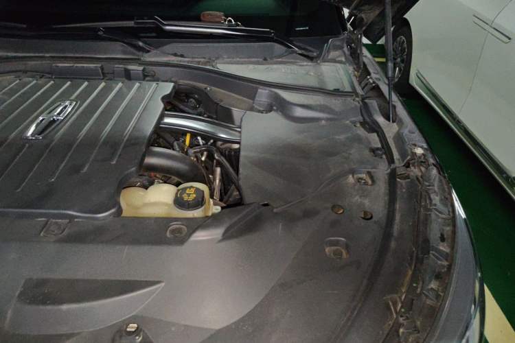 Used Lincoln Aviator 2021 3.0T V6 Four-Wheel Drive Zunya Edition Engine Bay Left