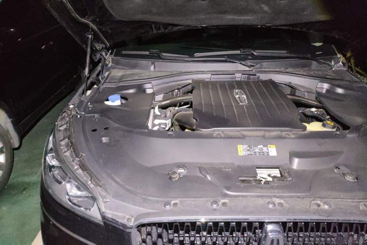 Used Lincoln Aviator 2021 3.0T V6 All-Wheel-Drive MONO Limited Edition Engine Bay Right