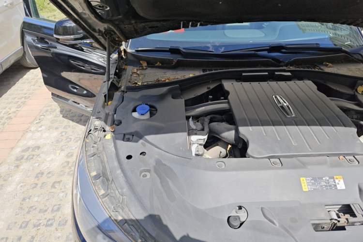 Used Lincoln Aviator 2021 3.0T V6 Four-Wheel Drive Zunya Edition Engine Bay Right