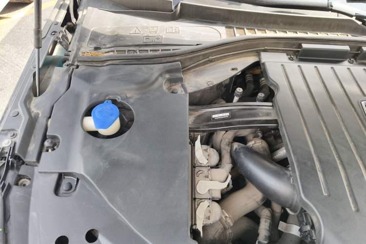 Used Lincoln Aviator 2021 3.0T V6 Four-Wheel Drive Zunya Edition Engine Bay Right