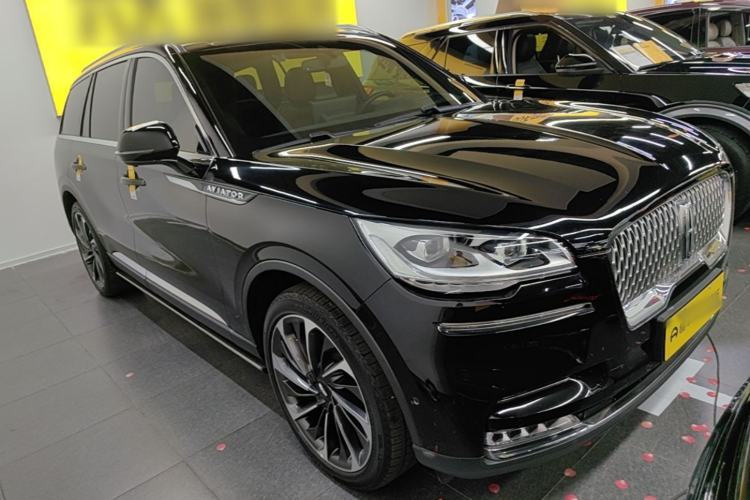 Used Lincoln Aviator 2021 3.0T V6 All-Wheel-Drive Executive Edition Exterior 1
