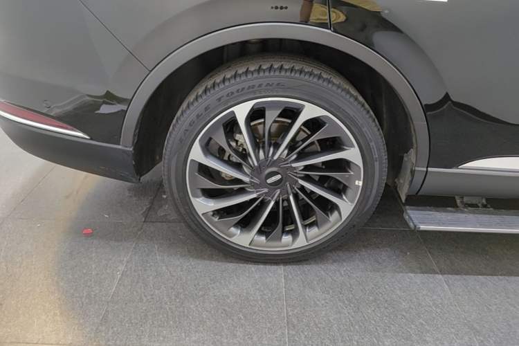 Used Lincoln Aviator 2021 3.0T V6 All-Wheel-Drive Executive Edition Exterior 5
