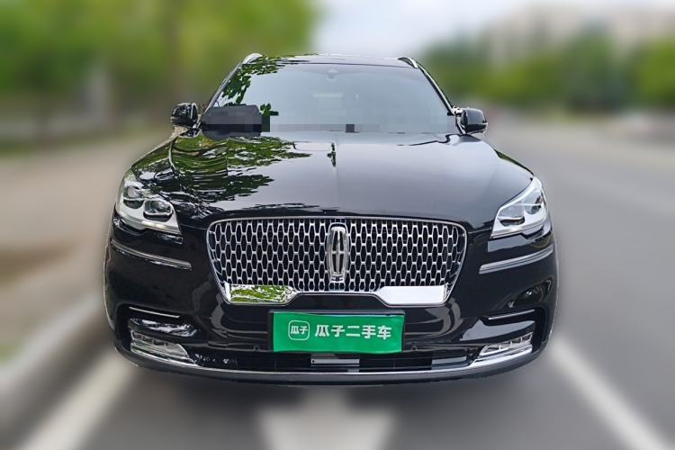 Used Lincoln Aviator 2021 3.0T V6 All-Wheel-Drive Executive Edition Front