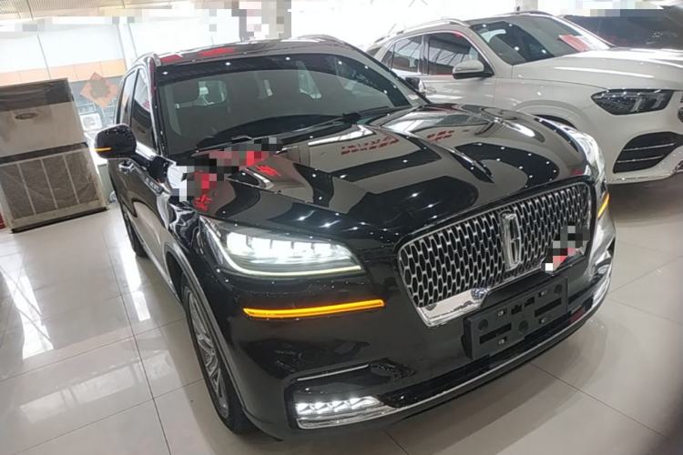 Used Lincoln Aviator 2021 3.0T V6 Four-Wheel Drive Luxury Edition Front Right 45 Deg