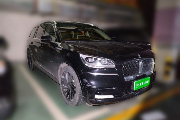 Used Lincoln Aviator 2021 3.0T V6 All-Wheel-Drive MONO Limited Edition Front Right 45 Deg