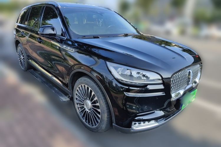 Used Lincoln Aviator 2021 3.0T V6 Four-Wheel Drive Luxury Edition Front Right 45 Deg